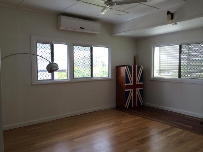 15 Cairns Street, The Range QLD 4700